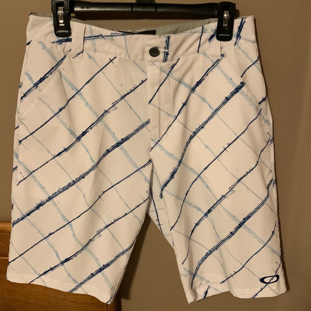 Oakley Mens Patterned Performance Fabric Golf Shorts
